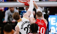 开云体育直播-马刺碾压雷霆，哈登刷新纪录