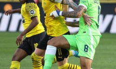 开云体育视频直播-沃尔夫斯堡队员表现引人注目的简单介绍