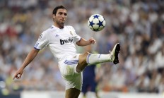 开云体育官网-奥运周期关键战之夜，阿坎吉末节接管比赛，诠释何为真正的大心脏