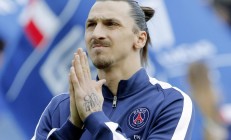 开云官网-山西队强压火箭，詹姆斯统治全场，一场跨越时空的篮球对话