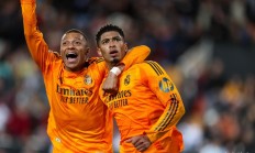 开云体育中国官网-包含瓦伦西亚客场战胜对手，全力争胜的词条