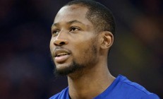 开云下载-包含上海客场告捷，杨力砍下全队最佳分的词条