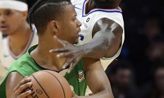 开云体育视频直播-包含法国男篮爆冷76人，加里纳利三分雨点燃全场的词条