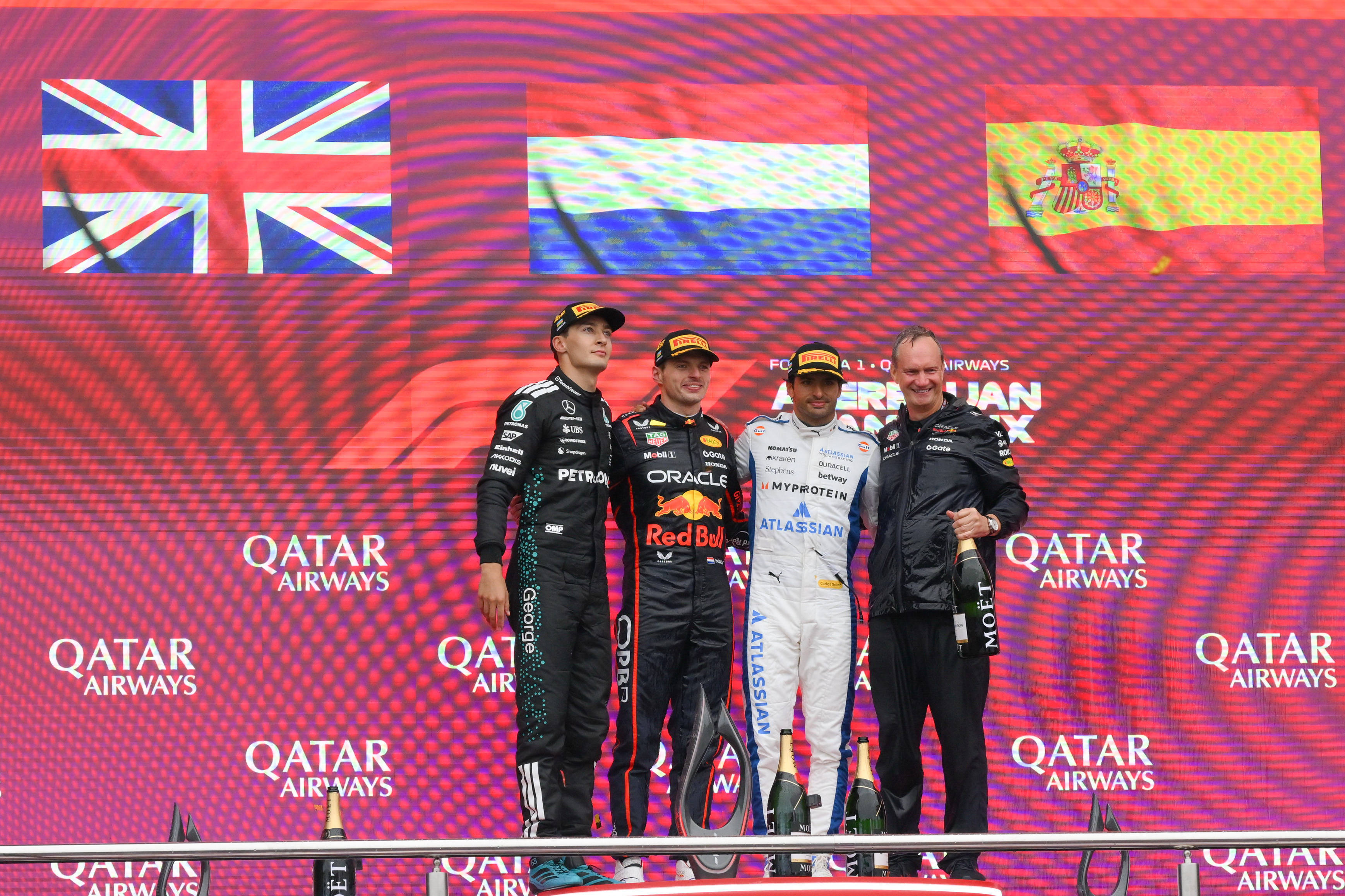 威廉姆斯完胜红牛车队，塞恩斯关键制胜