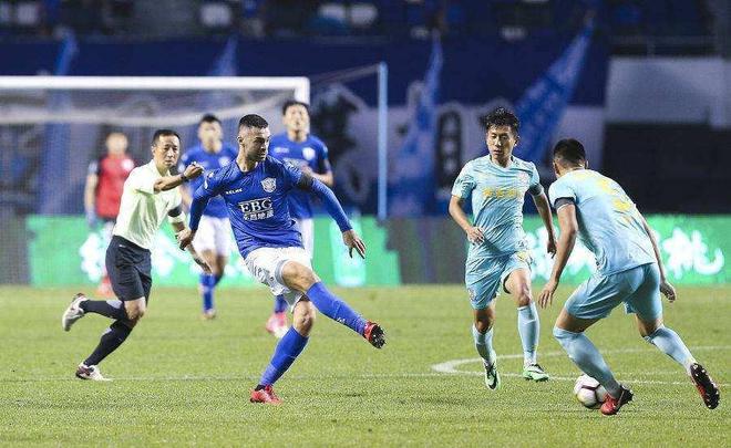 关于广州富力主场遭遇逆转,遗憾失利的信息 关于广州富力主场遭遇逆转,遗憾失利的信息