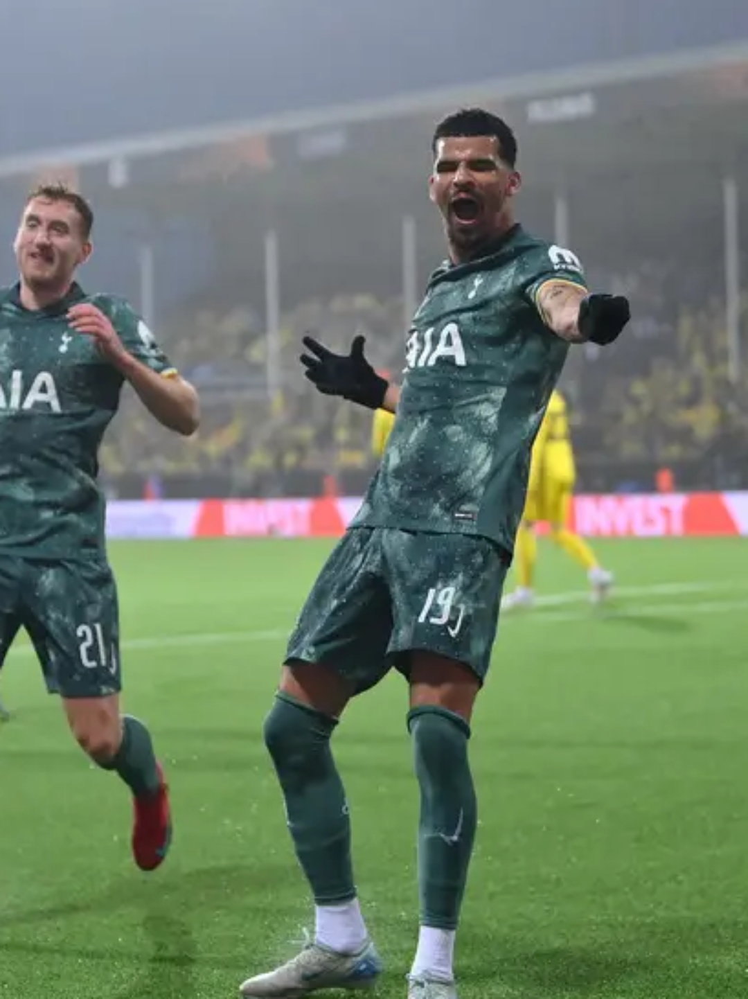 曼联惨败对手,欧冠出线岌岌可危 曼联惨败对手,欧冠出线岌岌可危