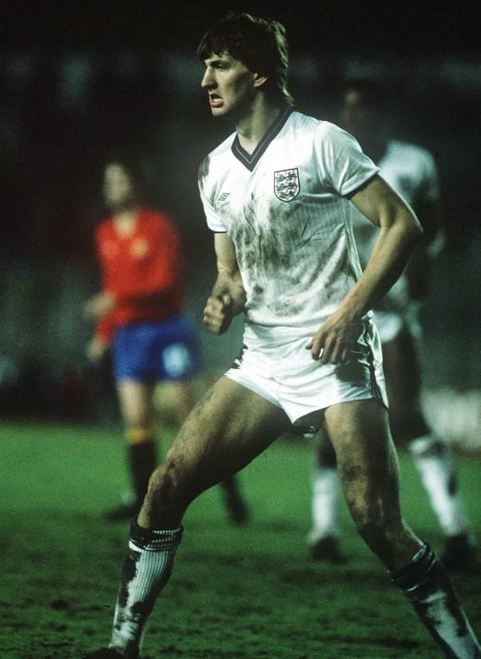 阿根廷名宿马拉多纳逝世,世界足坛悲痛的简单介绍 阿根廷名宿马拉多纳逝世,世界足坛悲痛的简单介绍