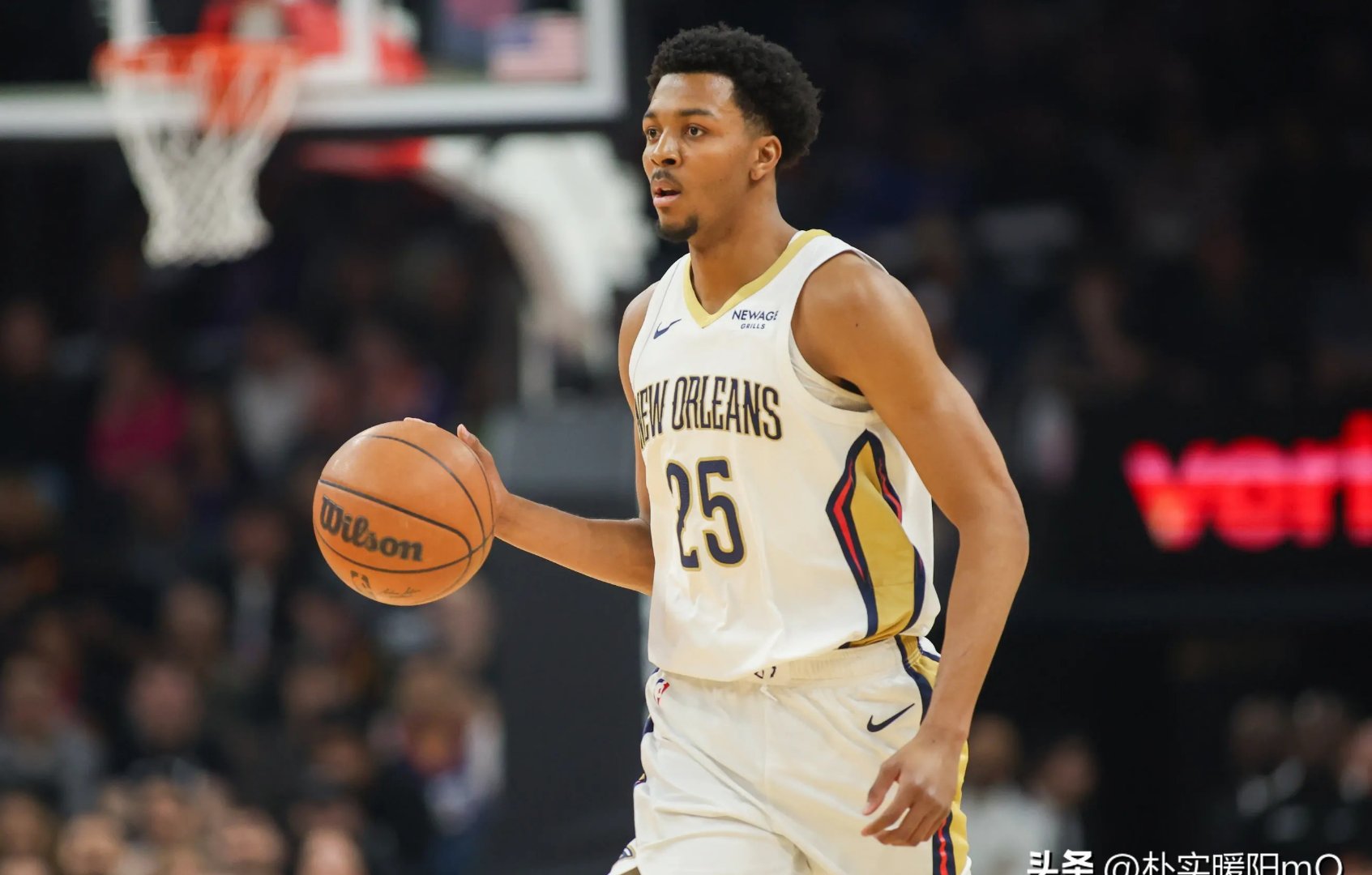 包含快船队主场告捷，东部战绩稳居前四的词条