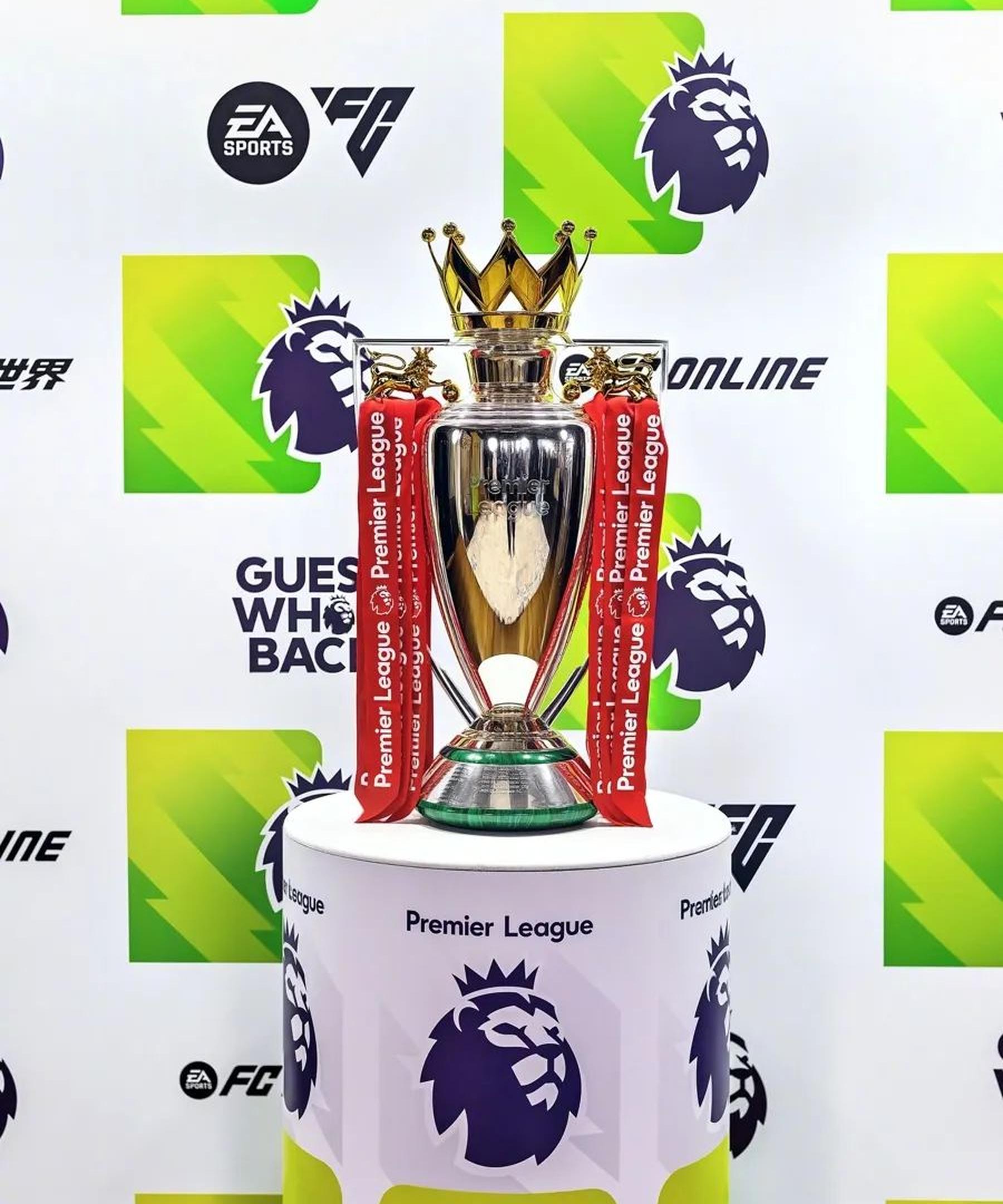 关于阿森纳客场胜切尔西，英超争冠形势紧绷的信息