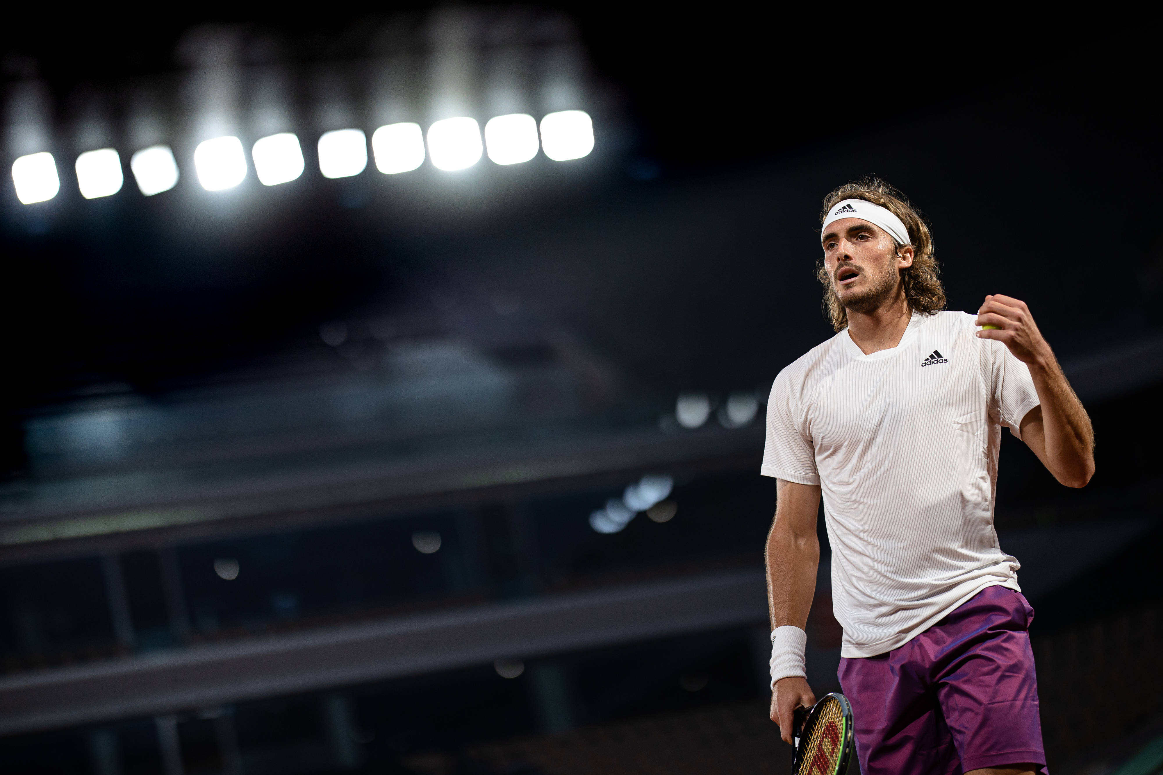 关于澳大利亚网球队力克法国网球队，西西帕斯爆发神勇的信息