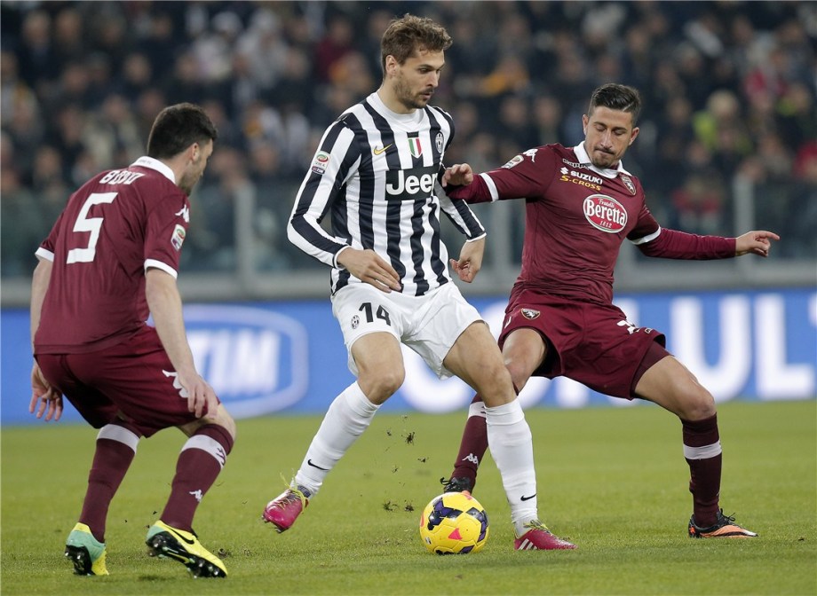 都灵德比战，尤文图斯压倒性胜利击败都灵的简单介绍