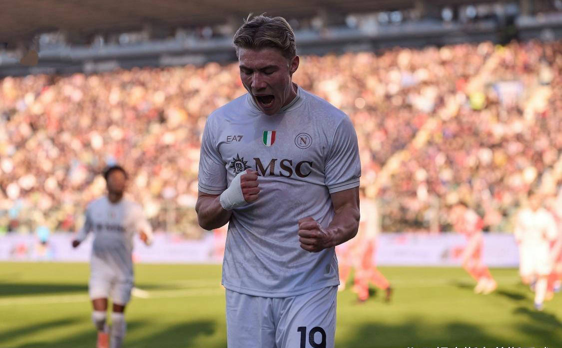 那不勒斯客场大胜，继续稳居前列的简单介绍