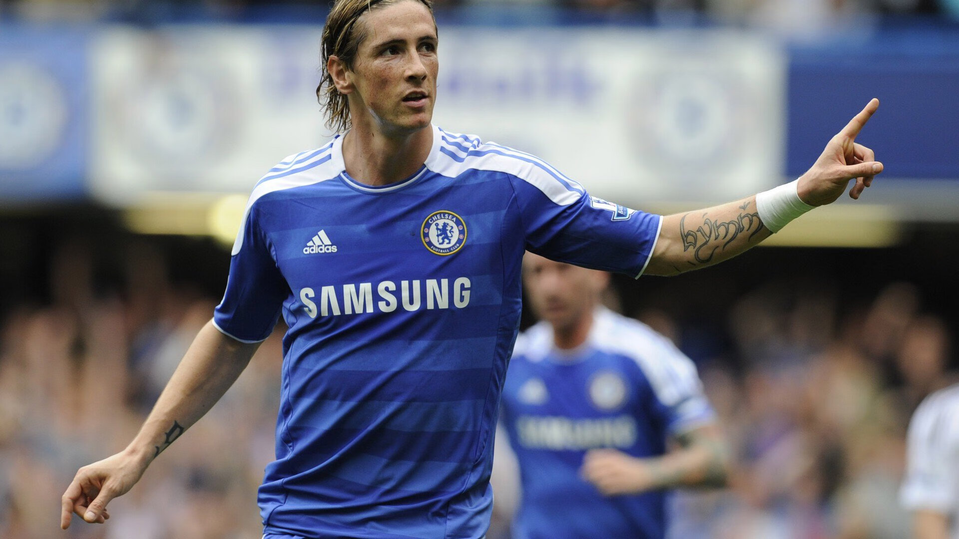 当传奇超越联赛，阿圭罗德甲争冠夜的神迹，与英格兰绝杀利物浦的永恒回响